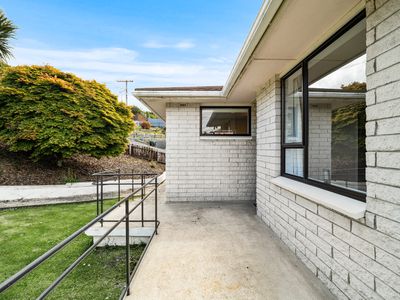 12 Salisbury Road, Bradford