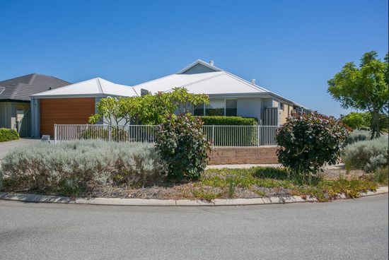 62 Salwood Loop, Banksia Grove