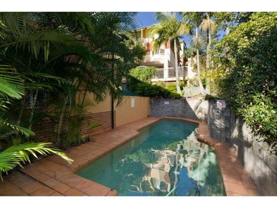 8 / 22 York Street, Indooroopilly