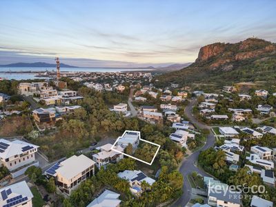 24 The Point, Castle Hill