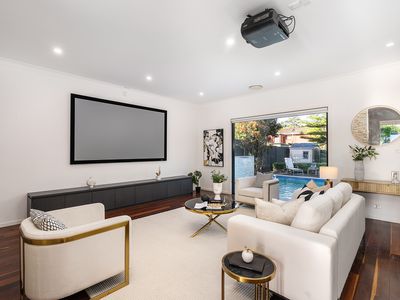 194 Kissing Point Road, Turramurra