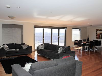 11 Zenith Court, Blackstone Heights