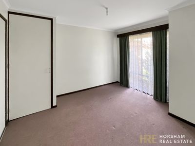 7 Shalom Place, Horsham