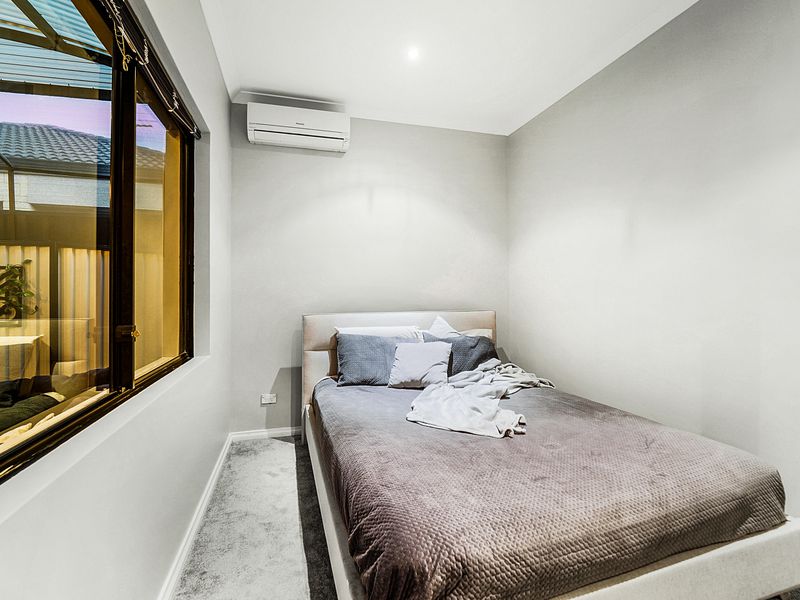 35A Hartfield Way, Westminster