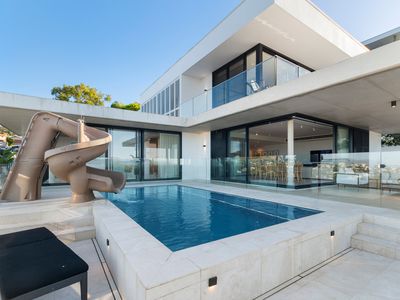 1 Balmoral Drive, Castle Hill