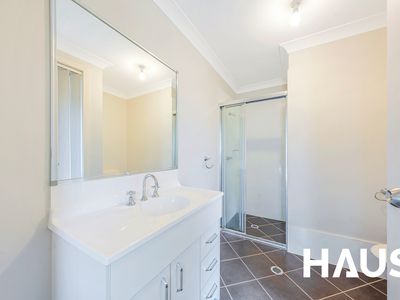 43A Elizabeth Cres,, Kingswood