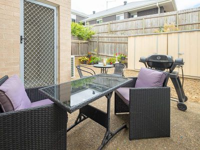 6 McKivat Drive, Springfield Lakes