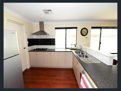 22 Quenda Drive, Canning Vale