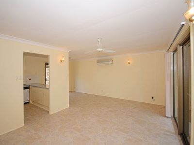 2 / 85 Miller Street, Urangan