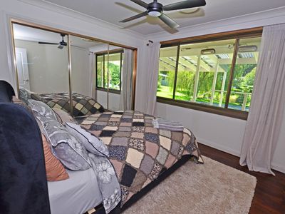 8 VAUGHAN AVENUE, Robertson