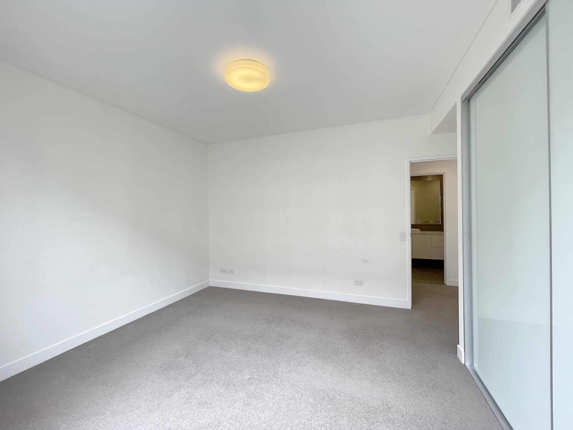 318 / 131 Ross Street, Forest Lodge