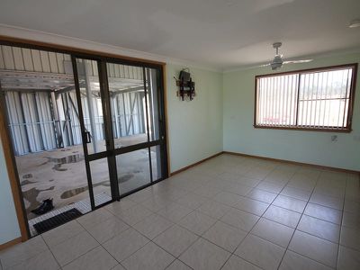 43 Creek Street, Pentland