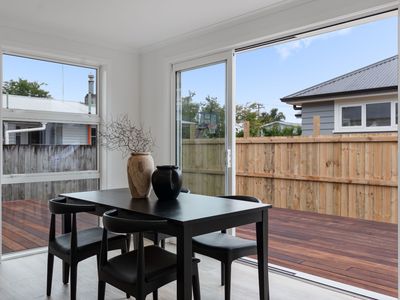 2/70 Thompson Street, Leamington