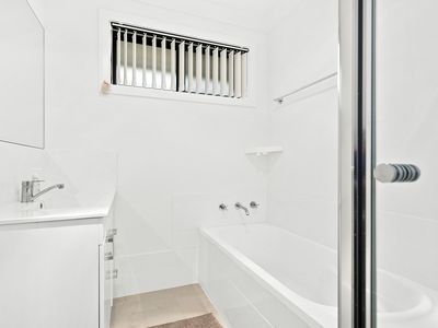 1 / 139 Pur Pur Avenue, Lake Illawarra