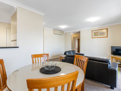 13 / 122 Mounts Bay Road, Perth