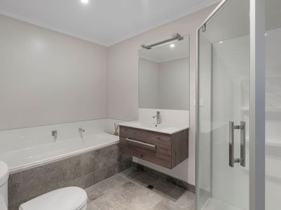 8 Oioi Road, Hobsonville