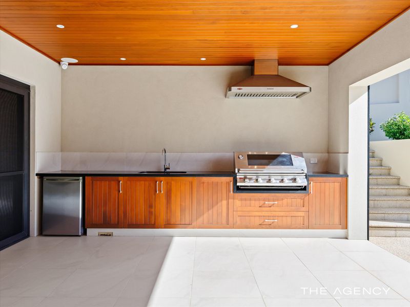 5 Sumich Gardens, Coogee