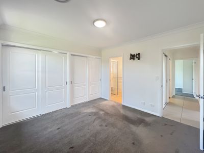 90 Fountain Circuit, Dubbo
