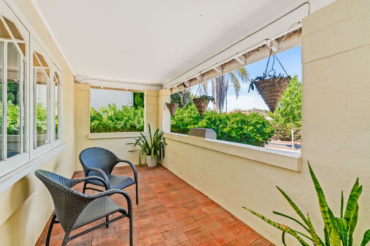 71 Broadway, Nedlands