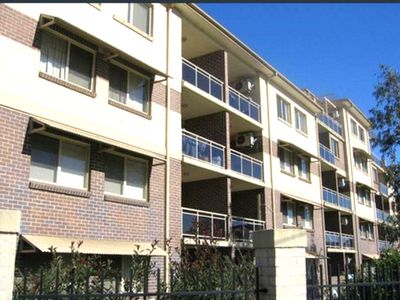 11 / 14 Fourth Avenue, Blacktown
