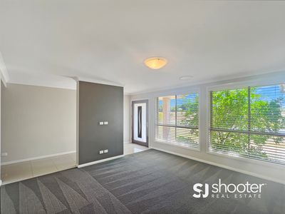 22 Loch Lomond Way, Dubbo