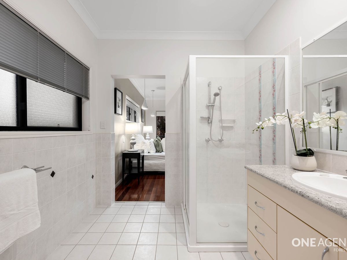 192 Lakeside Avenue, Springfield Lakes