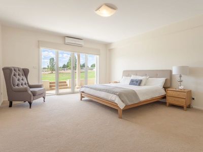 53 Old School Road, Wangaratta