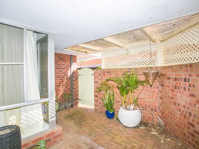 2 / 31-33 Bristol Avenue, Bicton