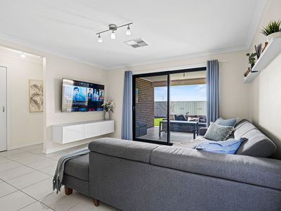 5 Catalonia Avenue, Munno Para West