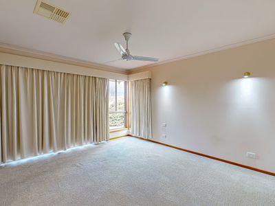 5 Opal Court, Strathdale
