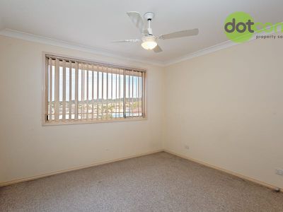 2 / 2-4 Bailey Street, Adamstown