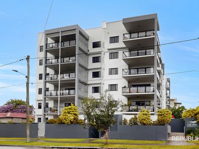 15 / 448 OXLEY AVENUE, Redcliffe
