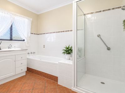 16 Kookaburra Place, Bodalla