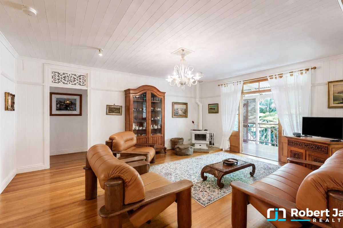 14 Lakeway Drive, Cooroibah
