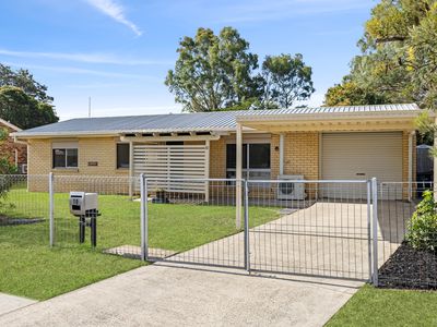 10 Dorunda Avenue, Beachmere
