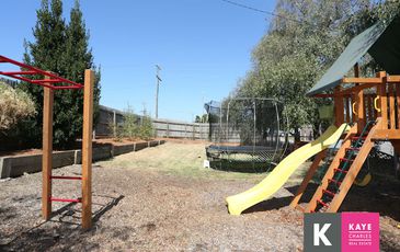 25 Beaconsfield Ave, Beaconsfield