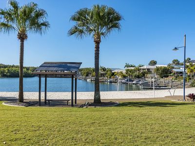 18 Pathfinder Road, Coomera Waters