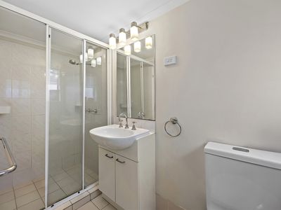 4 / 12 McGregor Avenue, Lutwyche