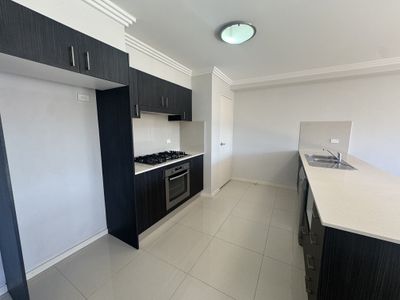 8 / 2 Dressler Court, Holroyd