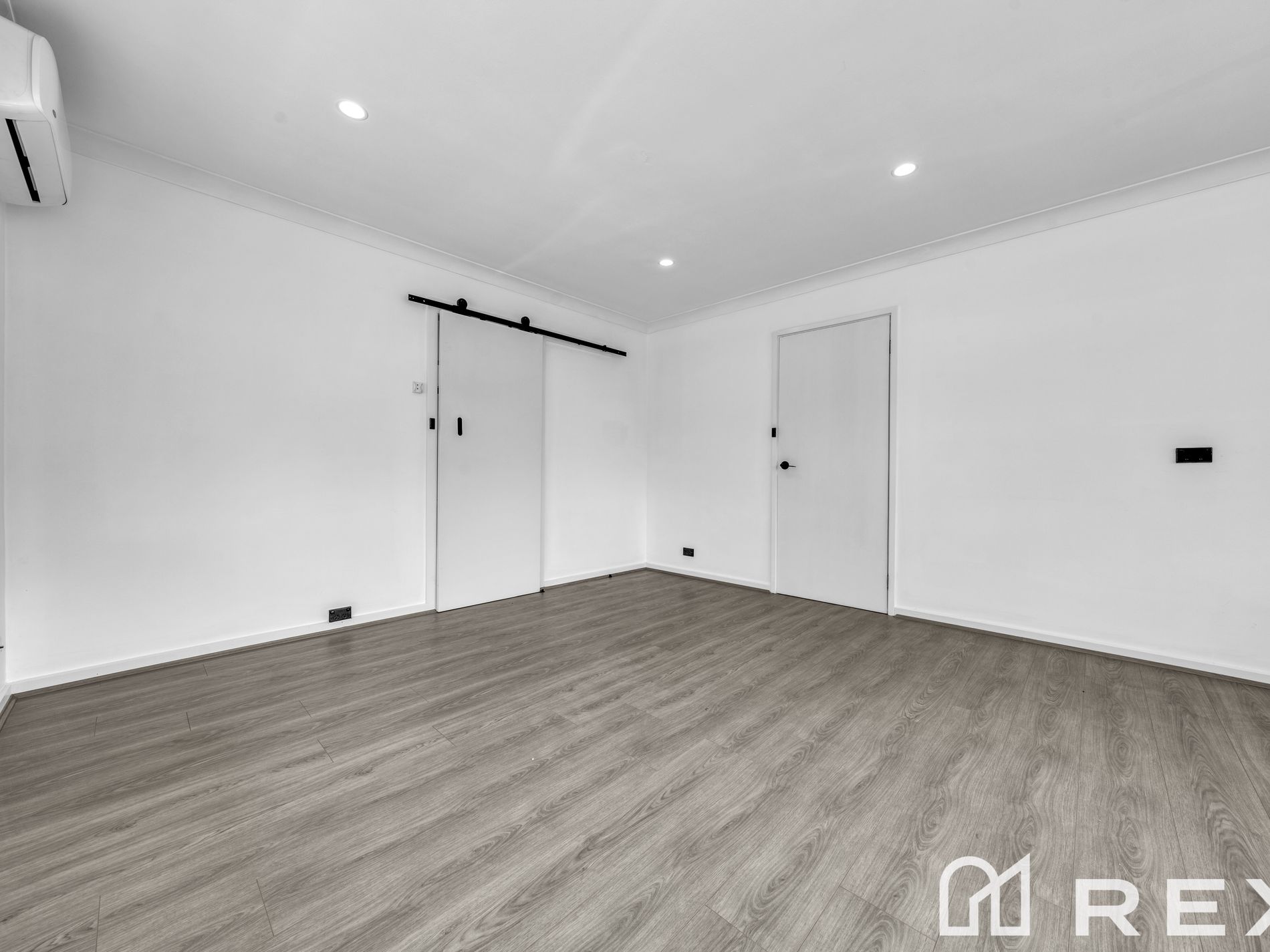 2 / 16-18 Heywood Crescent, Cranbourne North