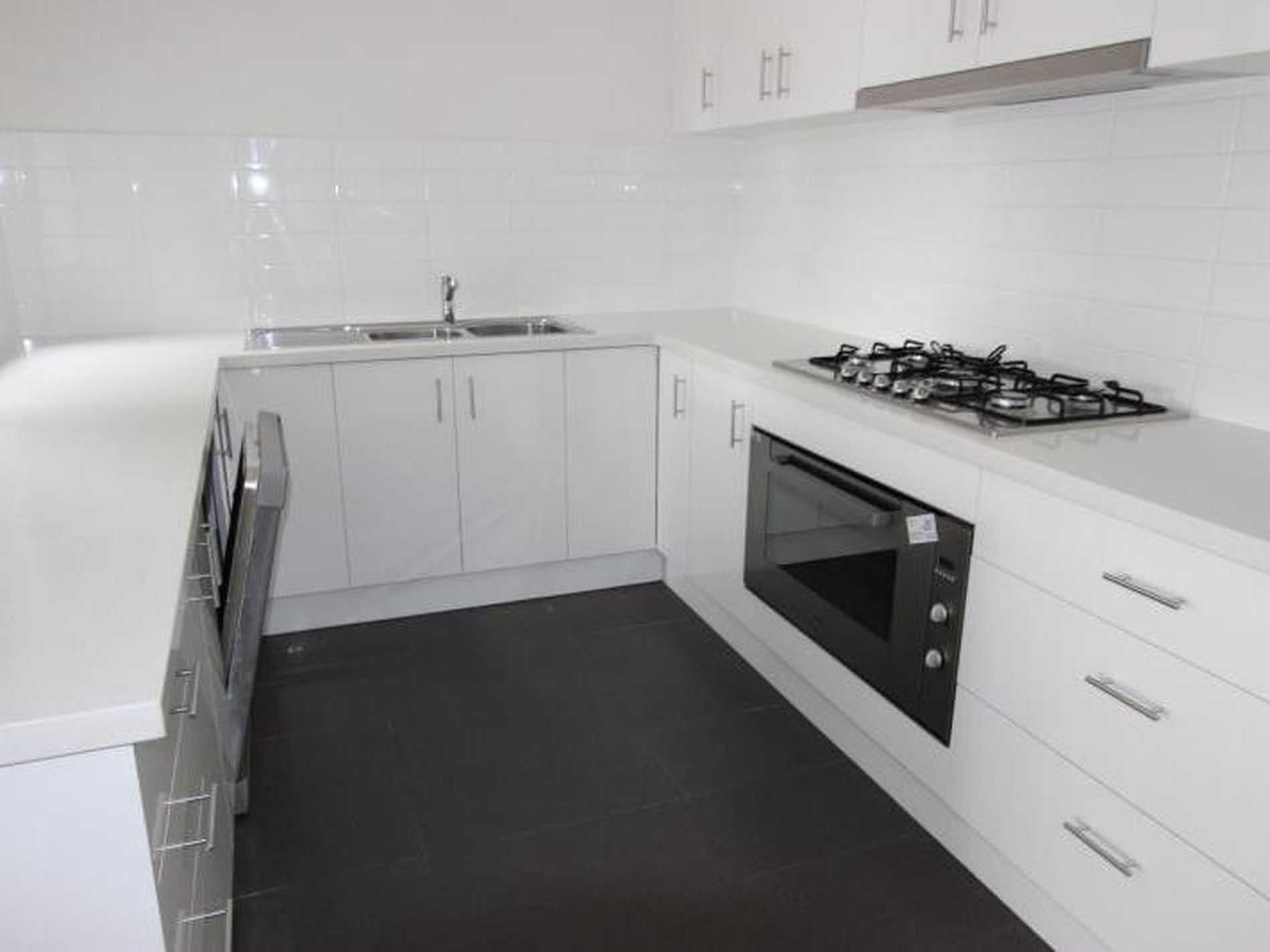 2 / 96 Calvert Street, Hamlyn Heights