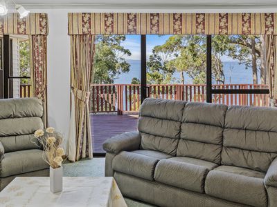 36 Cray Point Parade, Eggs And Bacon Bay
