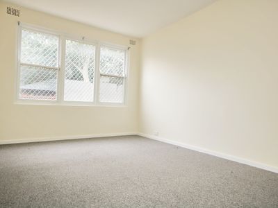 4 / 32 Hampden Road, Lakemba