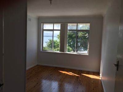 15 The Esplanade, Oak Flats