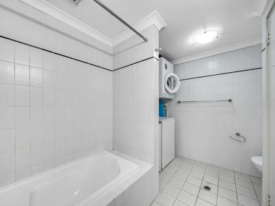 402 / 126 Mounts Bay Road, Perth