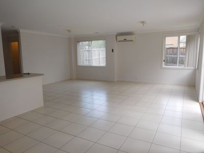 3 Hollyoake Circuit, Bardia