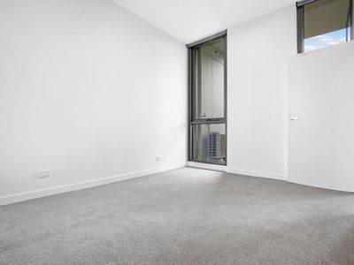 G13A/72 Ascot Vale Road, Flemington