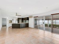 6 Santa Cruz Boulevard, Clear Island Waters