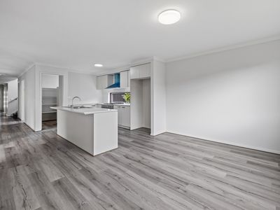 33 Burford Way, Cranbourne North