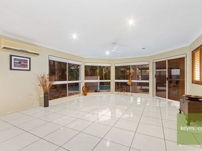 28 Lakeland Boulevard, Idalia